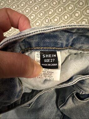 SHEIN Light Wash Women’s Denim Jeans
